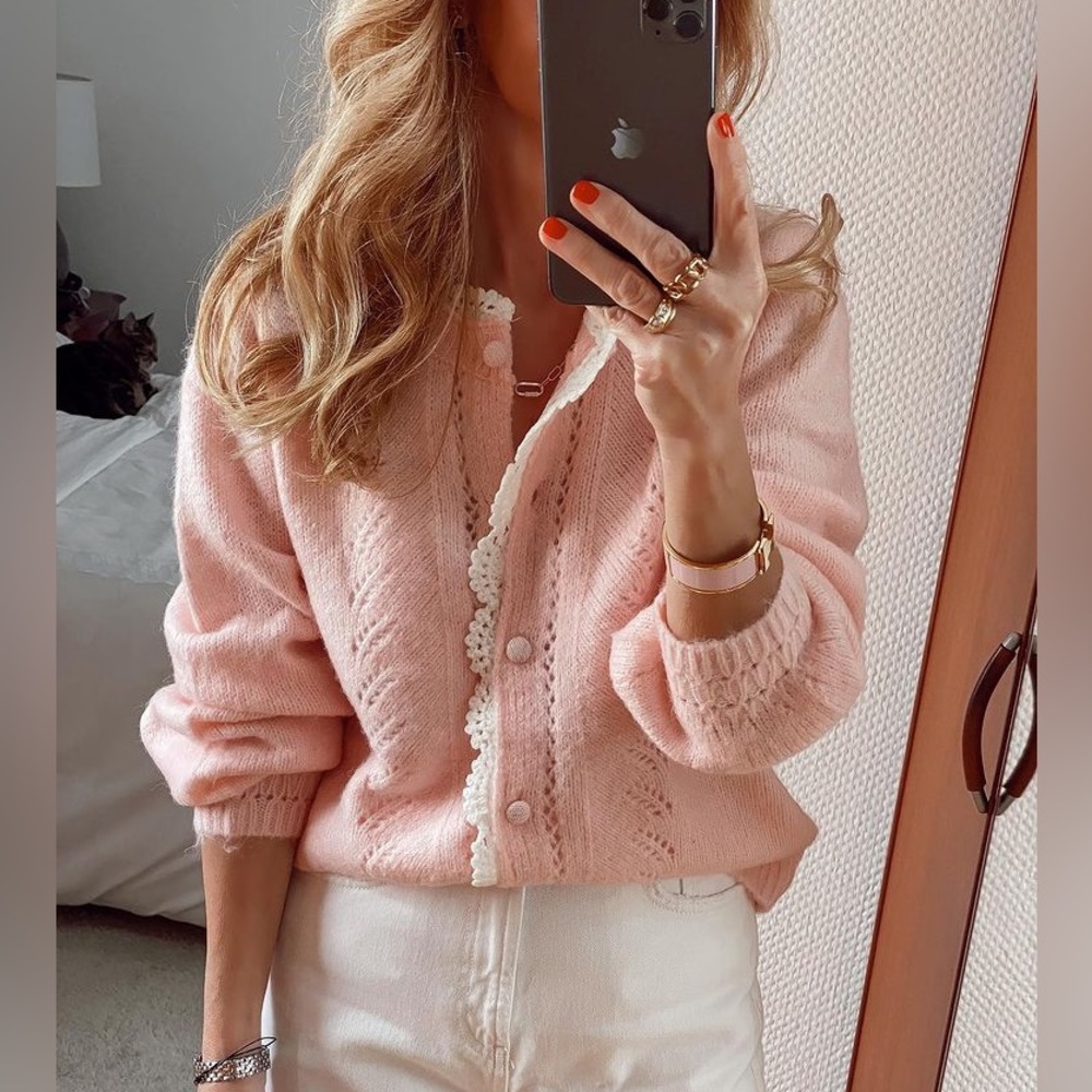 Light Pink Cardigan with Cable Patterns and Round Neckline - Picture 3 of 6